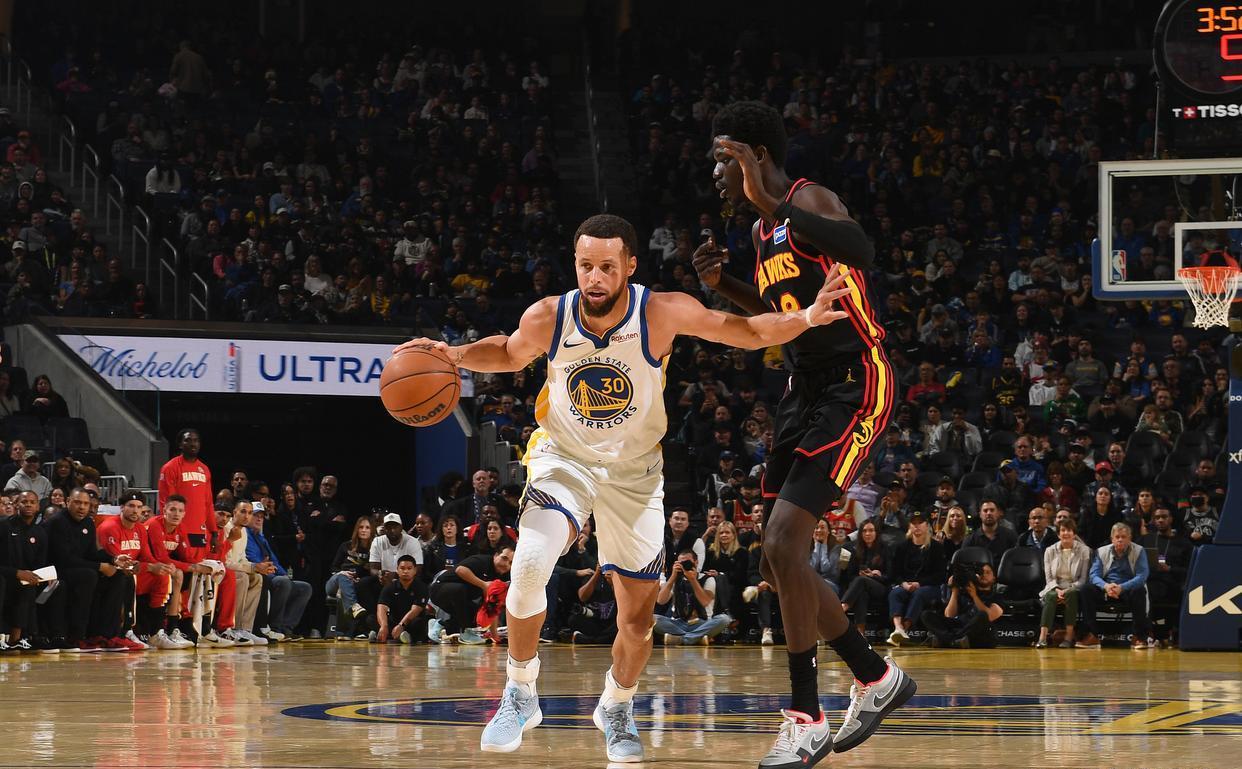 开云体育下载-三节崩盘！勇士111-124老鹰，谁是本场的罪魁祸首，数据不会说谎