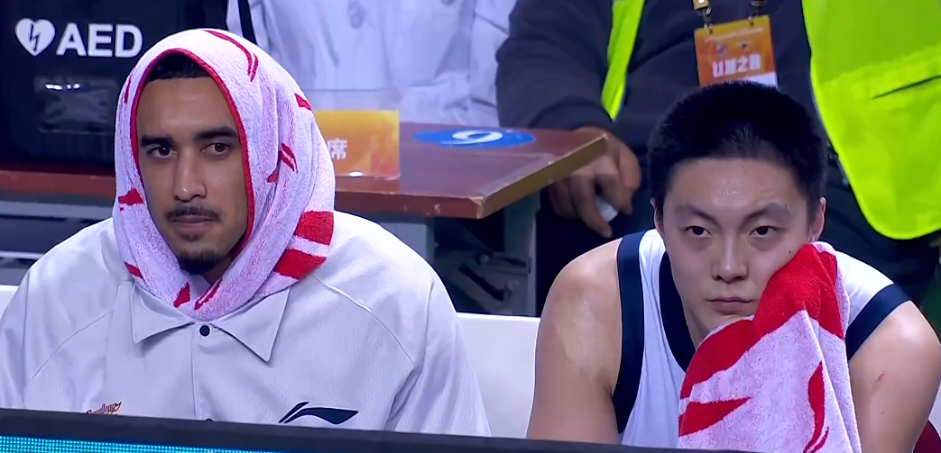 开云体育官网-刚下车就开练！战上海3条件对广东不利，粤媒支招杜锋：学深圳