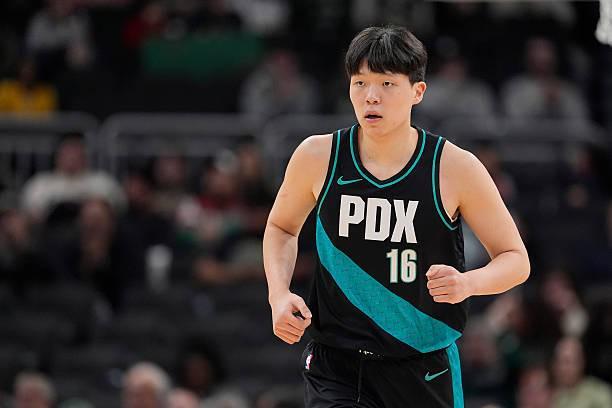 开云体育下载-又是折返跑的一天，杨瀚森登场6分钟1中0得到1板1助&amp;amp;遭隔扣